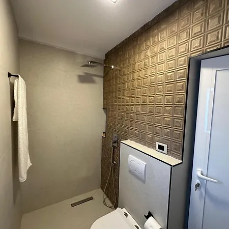 Mosaic Hotel Lini
