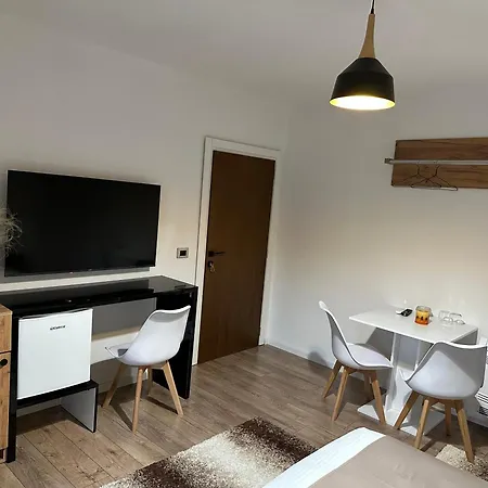 Hotel Mosaic Lini