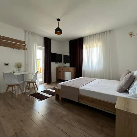 Hotel Mosaic *