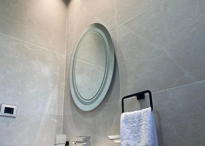 Mosaic Hotel *
